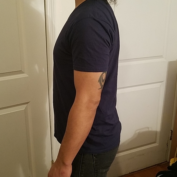 Free with any purchase! Zara Basic V-neck t-shirt - Picture 2 of 3